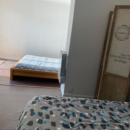 Chambre Quadruple Avec 4 Couchages - Proche Disneyland Paris Mareuil-les-Meaux Bagian luar foto
